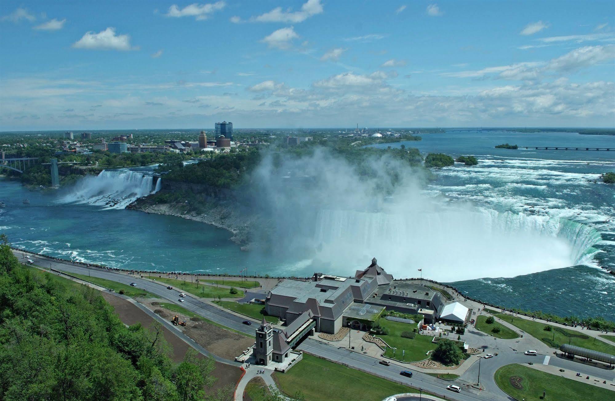 Tower Hotel At Fallsview Niagara Falls Exterior photo